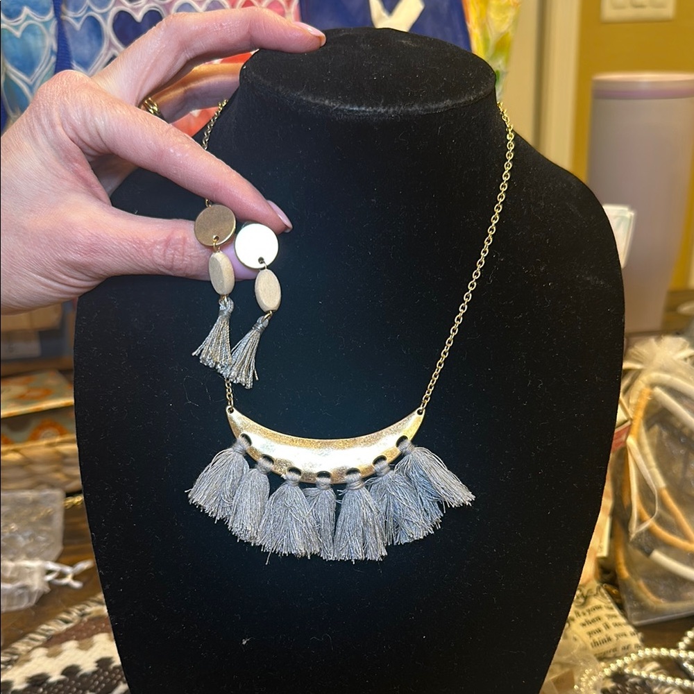 Necklace earring bundle